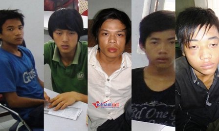 20121028154710_nhomthanhnien.jpg
